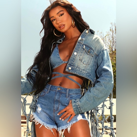 Dance Away Cut Off Short - Picture 1 of 5